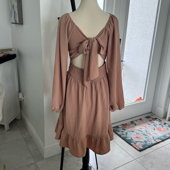 Elegant Tan Women's Dress - Picture 5 of 13